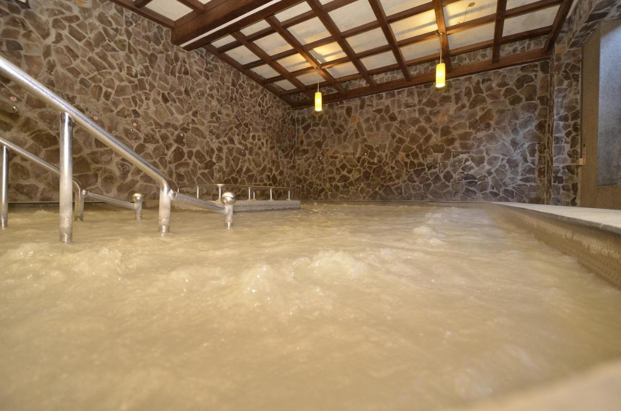 Toong Mao Spa Resort Guanziling Tainan Exterior foto