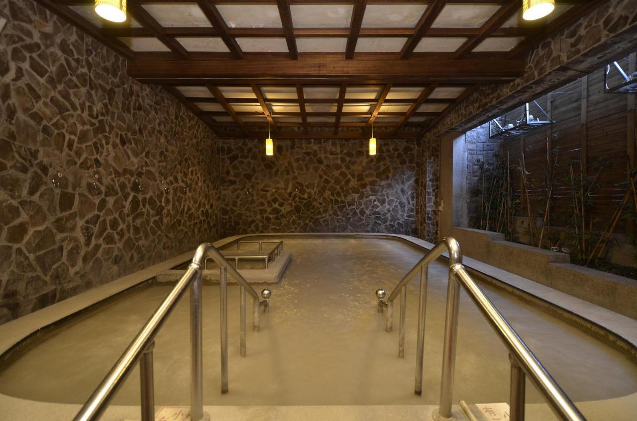 Toong Mao Spa Resort Guanziling Tainan Exterior foto